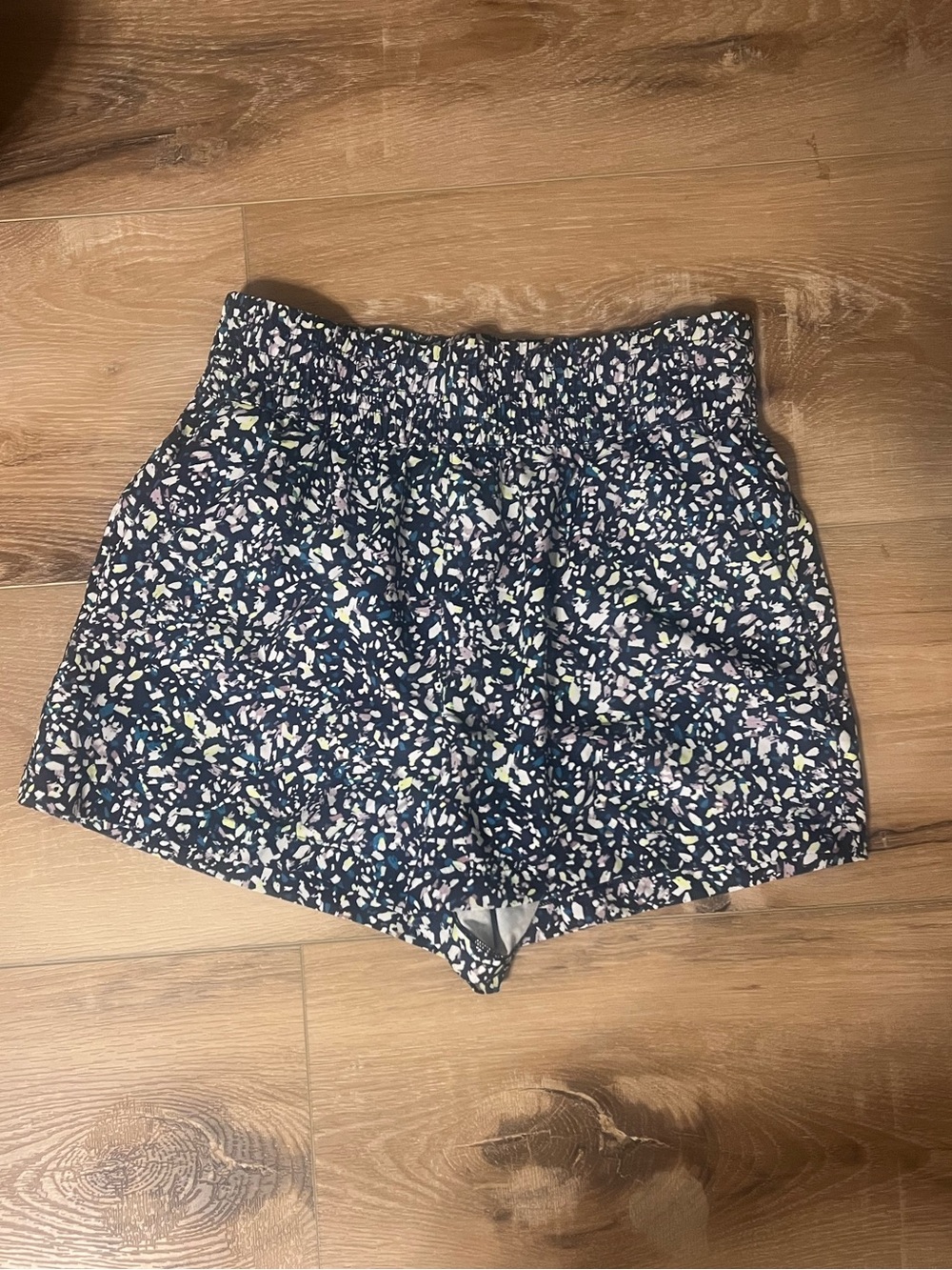 Athleta 3” High Rise Weekender Shorts